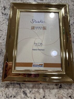 Studio One Gold Polished Beaded Photo Frame